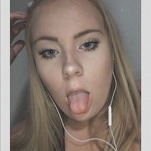 Meet your Posher, Alayna